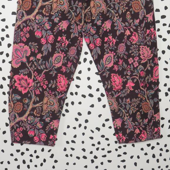 Levi’s Made & Crafted Safari Tapestry Barrel High Rise Pants - Picture 8 of 15